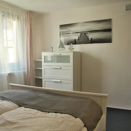 Apartment Freundliches - Bitte Angaben Zum Gastgeber Lesen