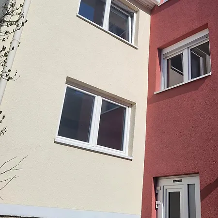 아파트 Freundliches - Bitte Angaben Zum Gastgeber Lesen